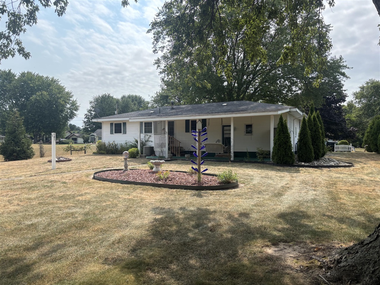 3rd image of 3092 Emery Ln, Ravenna, MI 49451 | MLS# 70548426