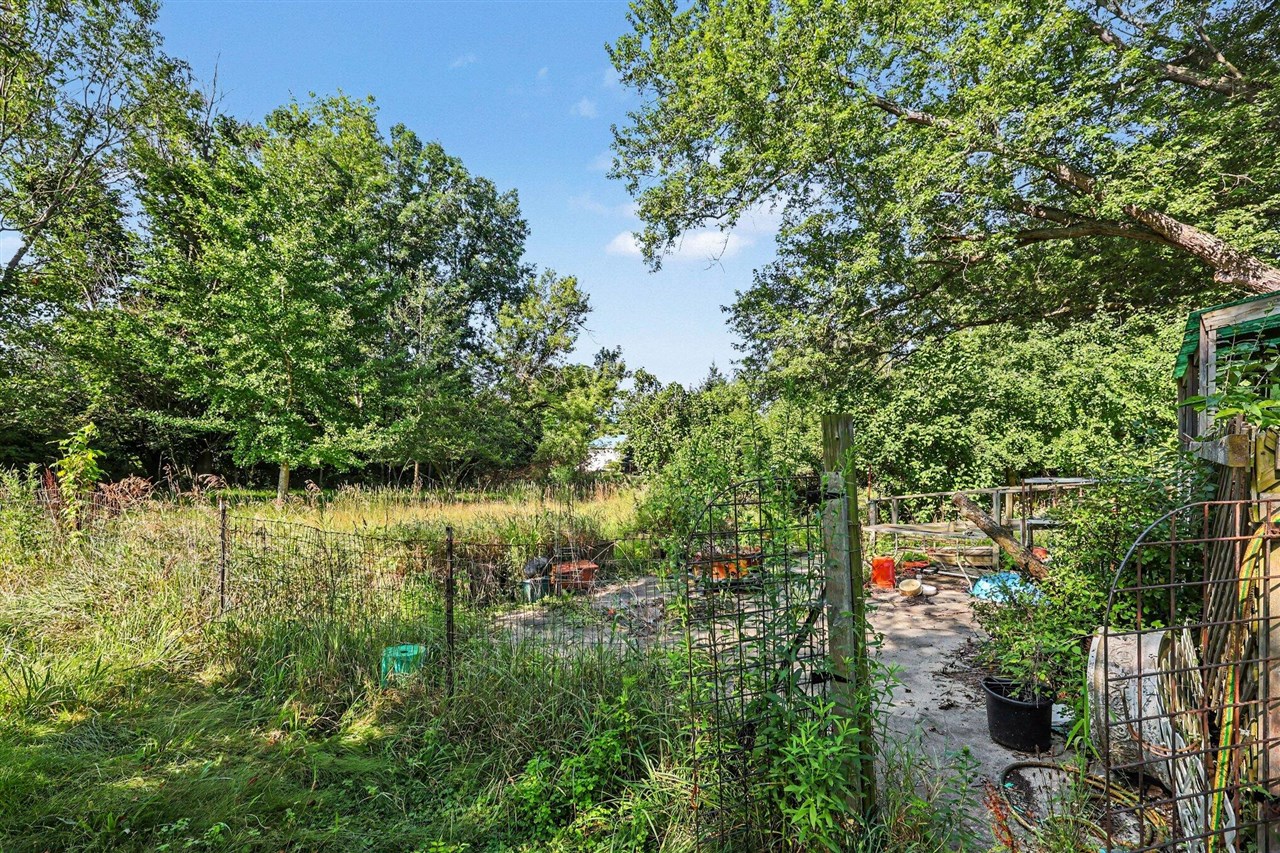 5th image of 4325 Moscow Rd, Spring Arbor, MI 49283 | MLS# 70548440