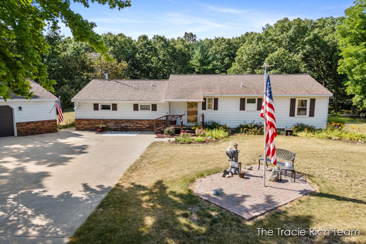 1st image of 7640 9 Mile Rd, Rockford, MI 49341 | MLS# 70548481