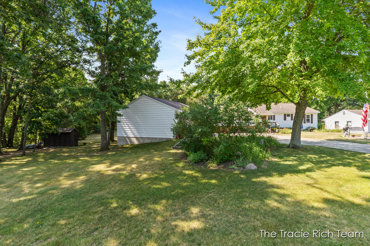 5th image of 7640 9 Mile Rd, Rockford, MI 49341 | MLS# 70548481