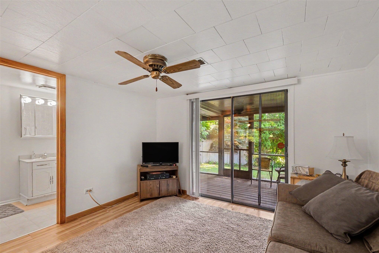 3rd image of 24675 Chestnut St, Dowagiac, MI 49047 | MLS# 70548530