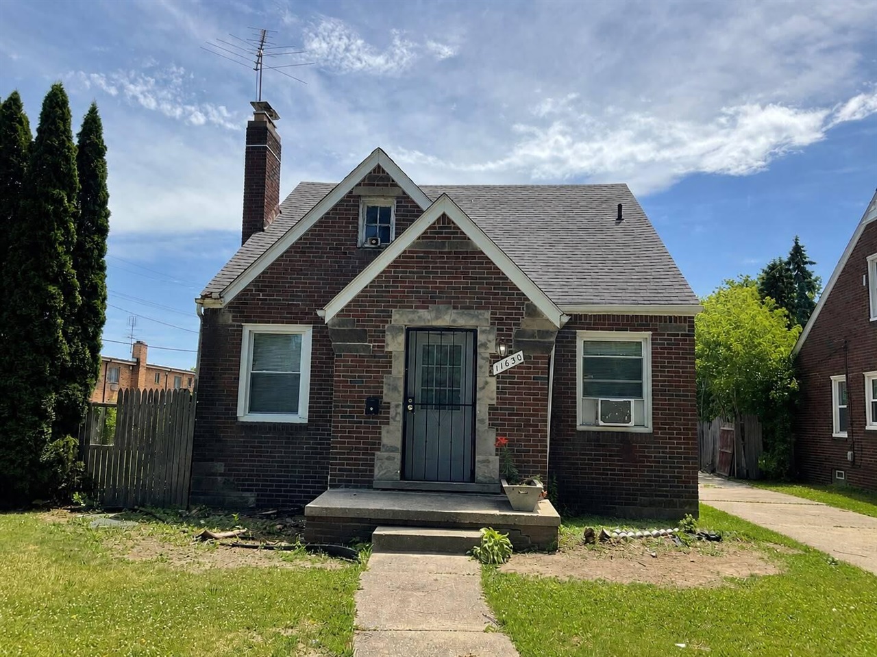 1st image of 11630 Rossiter St, Detroit, MI 48224 | MLS# 70548556