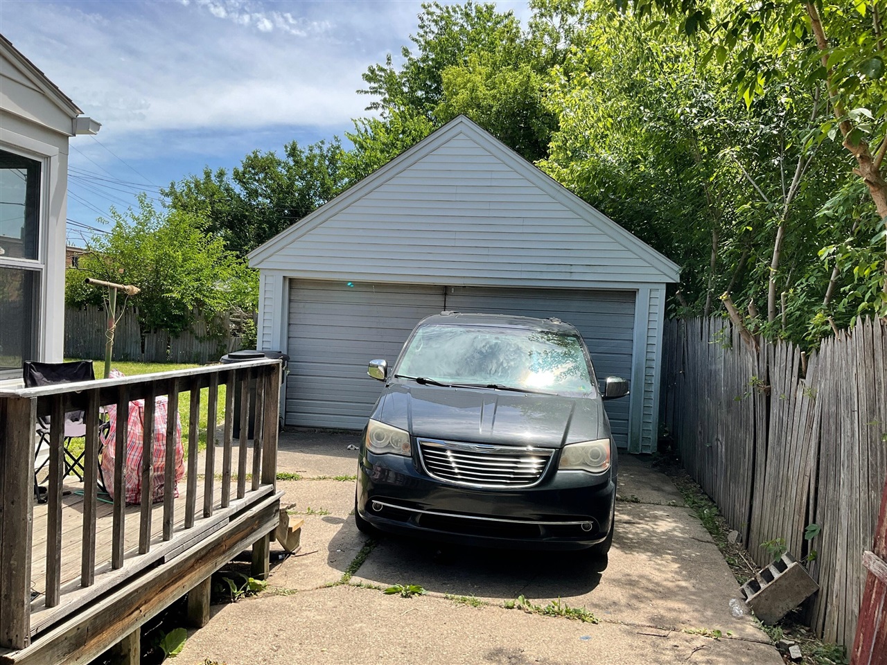 3rd image of 11630 Rossiter St, Detroit, MI 48224 | MLS# 70548556