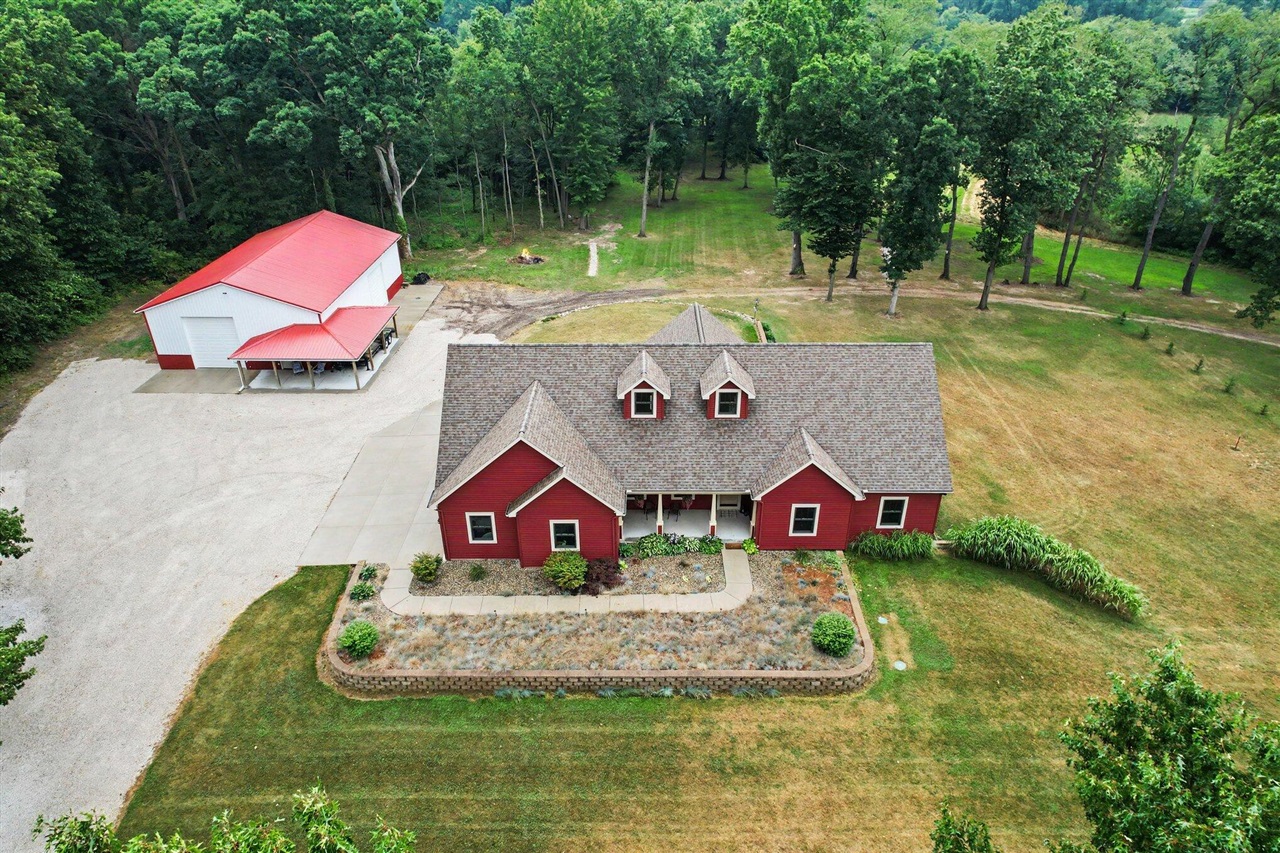 1st image of 8272 Division Dr, Battle Creek, MI 49014 | MLS# 70548573