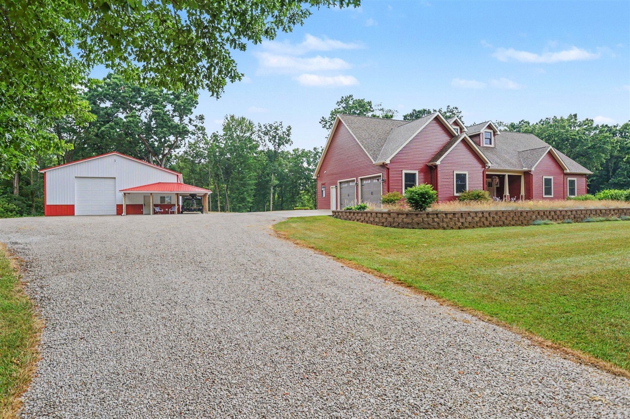 3rd image of 8272 Division Dr, Battle Creek, MI 49014 | MLS# 70548573