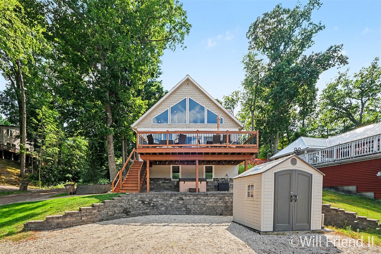 1st image of 12375 Woodland Park Dr, Belding, MI 48809 | MLS# 70548594