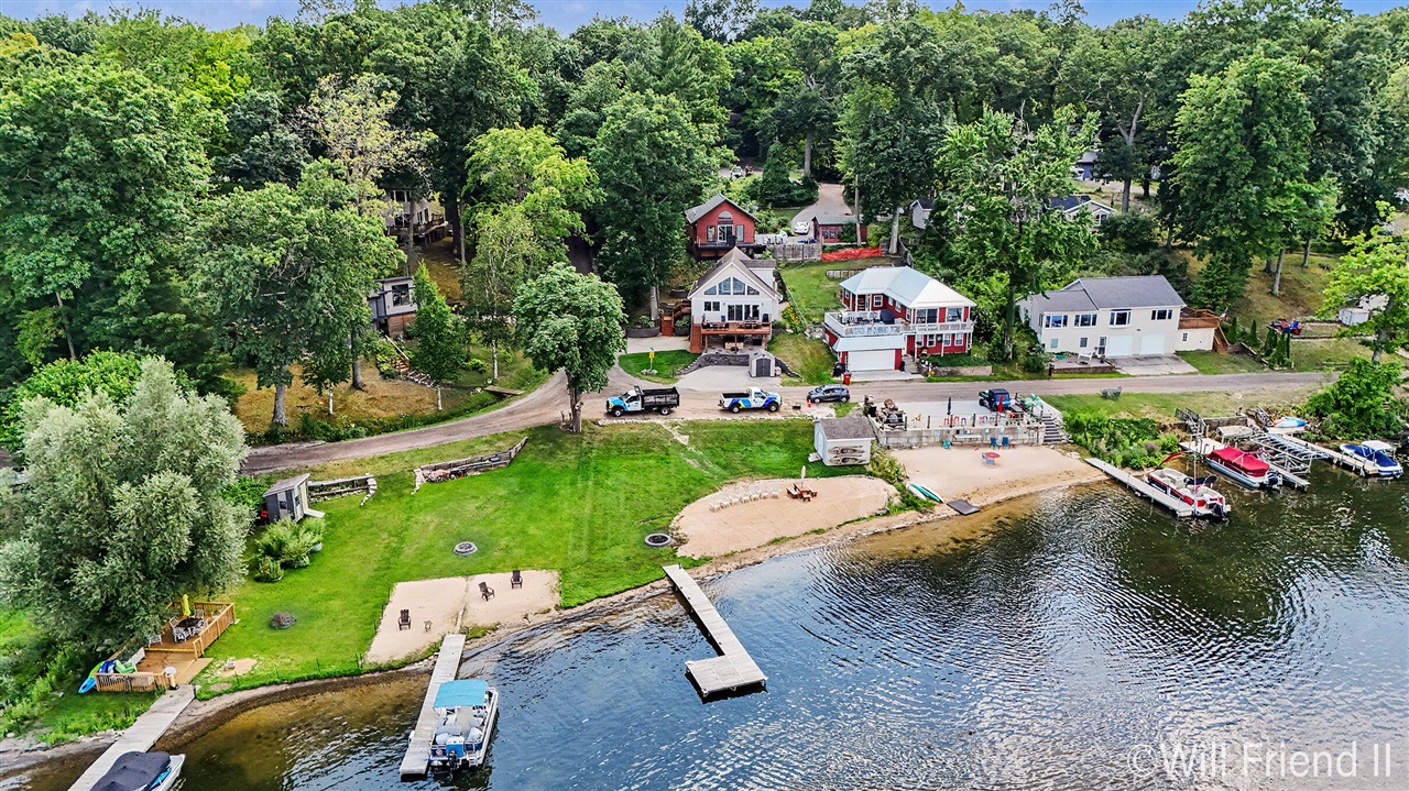 2nd image of 12375 Woodland Park Dr, Belding, MI 48809 | MLS# 70548594