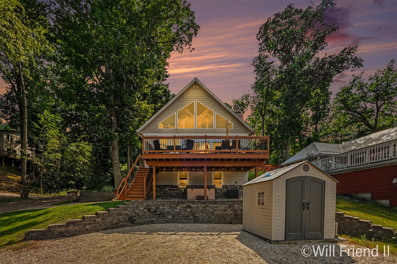 3rd image of 12375 Woodland Park Dr, Belding, MI 48809 | MLS# 70548594