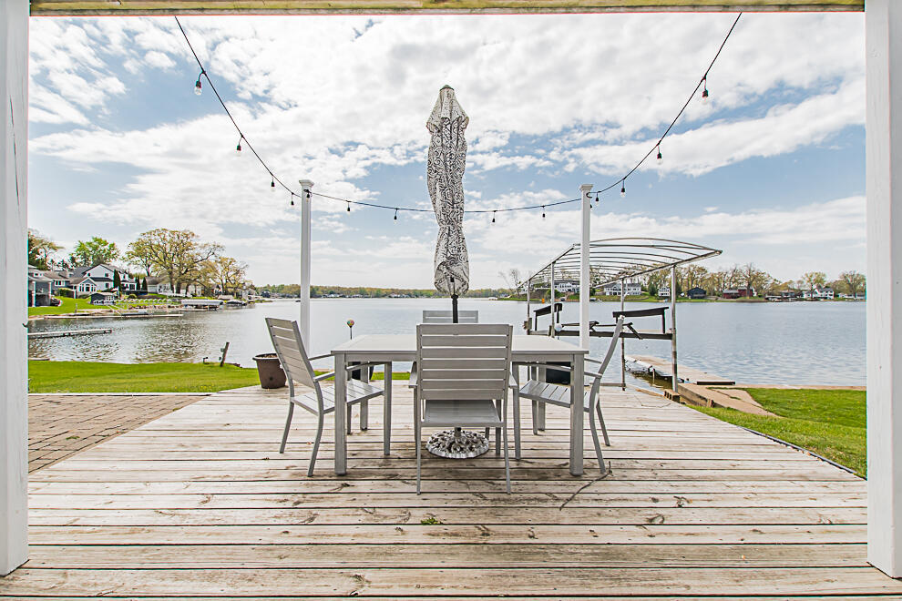 3rd image of 1210 N Eagle Lake Dr, Kalamazoo, MI 49009 | MLS# 70548610
