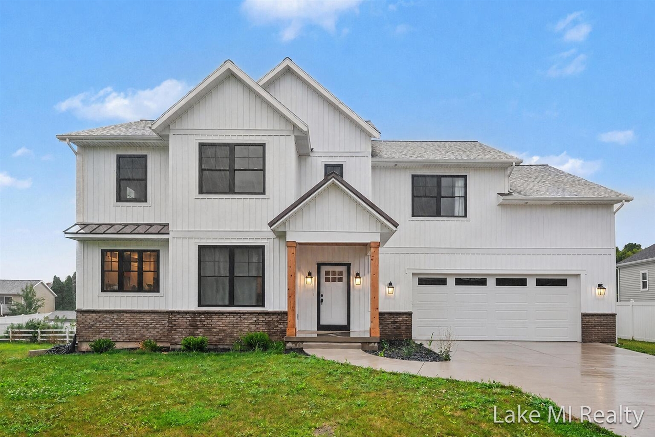 1st image of 5655 Courtney Lynn Ct, Wyoming, MI 49418 | MLS# 70548619