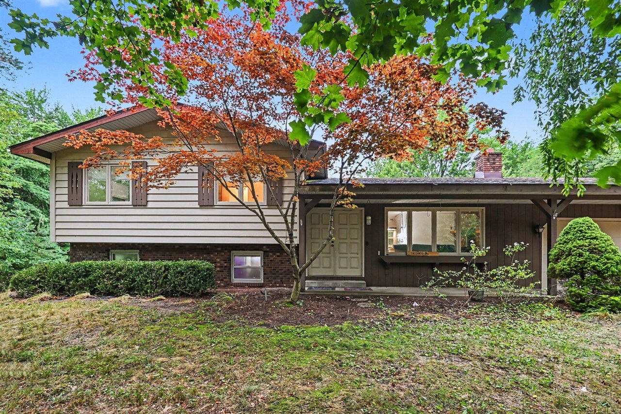 1st image of 12071 168th Ave, Grand Haven, MI 49417 | MLS# 70548646