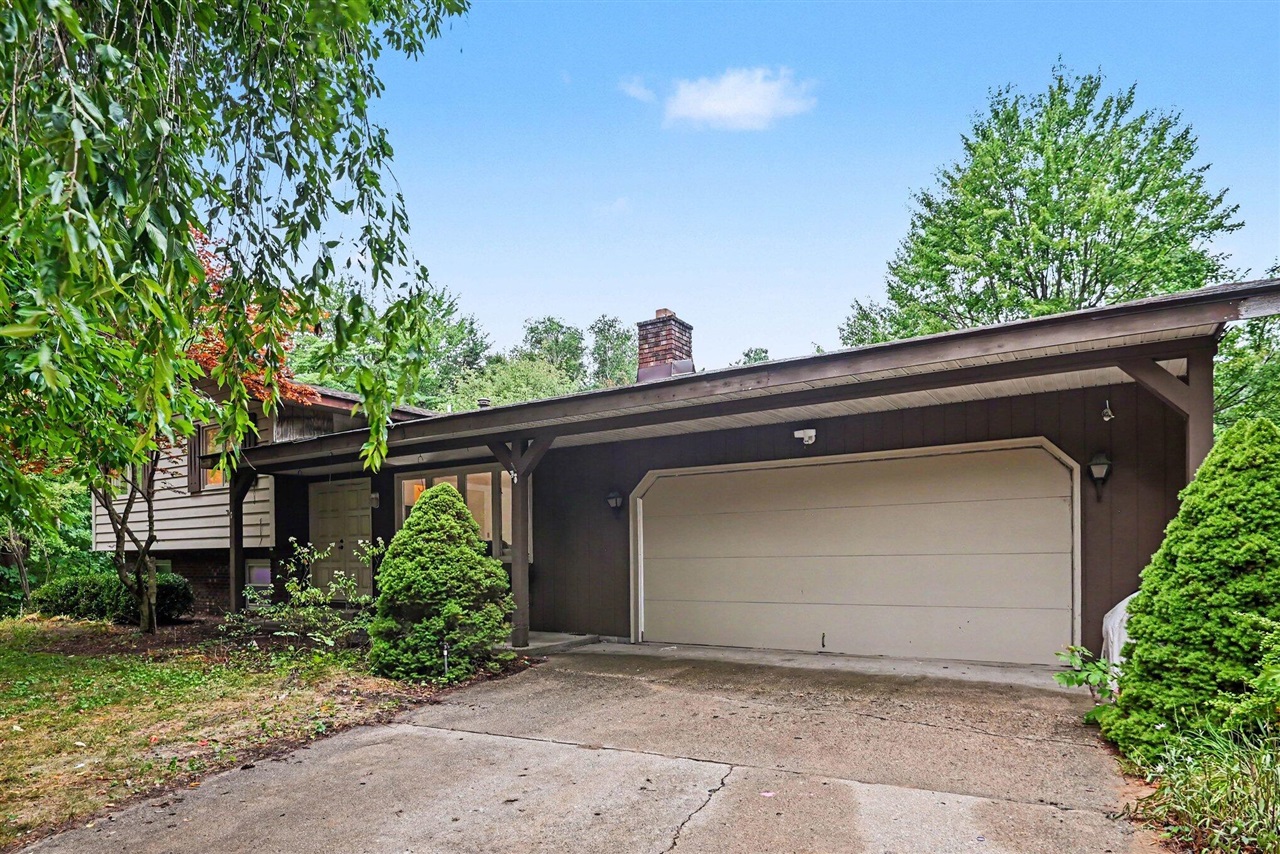 3rd image of 12071 168Th Ave, Grand Haven, MI 49417 | MLS# 70548646