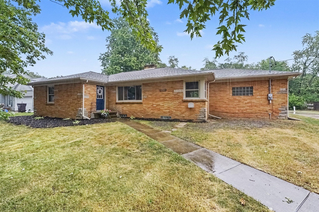 1st image of 7666 Thomas Ave, Jenison, MI 49428 | MLS# 70548655