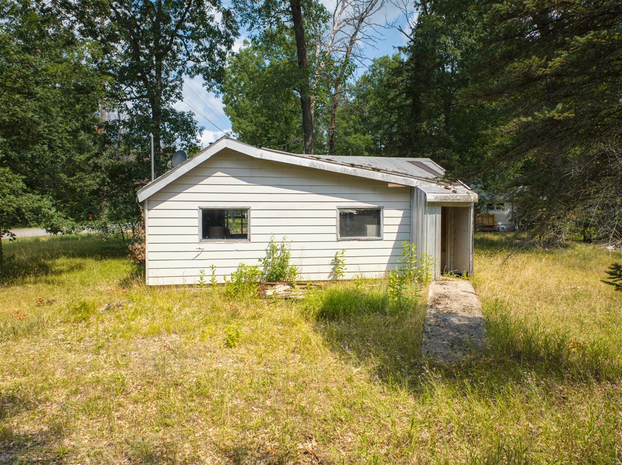 4th image of 10130 N Brooks Rd, Irons, MI 49644 | MLS# 70548728