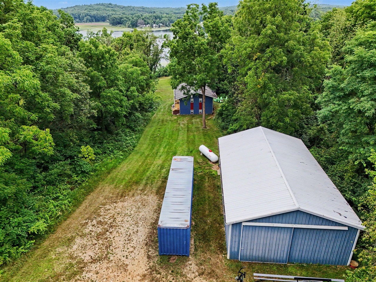 4th image of 12884 Sharon Hollow Rd, Manchester, MI 48158 | MLS# 70548737