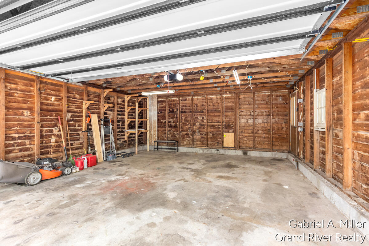 21st image of 2309 Dalton Ave, Wyoming, MI 49519 | MLS# 70548795