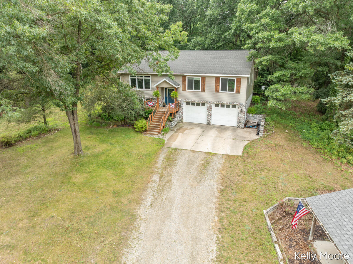 Photo 1 of Single family home for sale at 11856 Berridge Rd, Greenville, MI 48838 | MLS# 70548797 | Listing updated on 2026-10-01