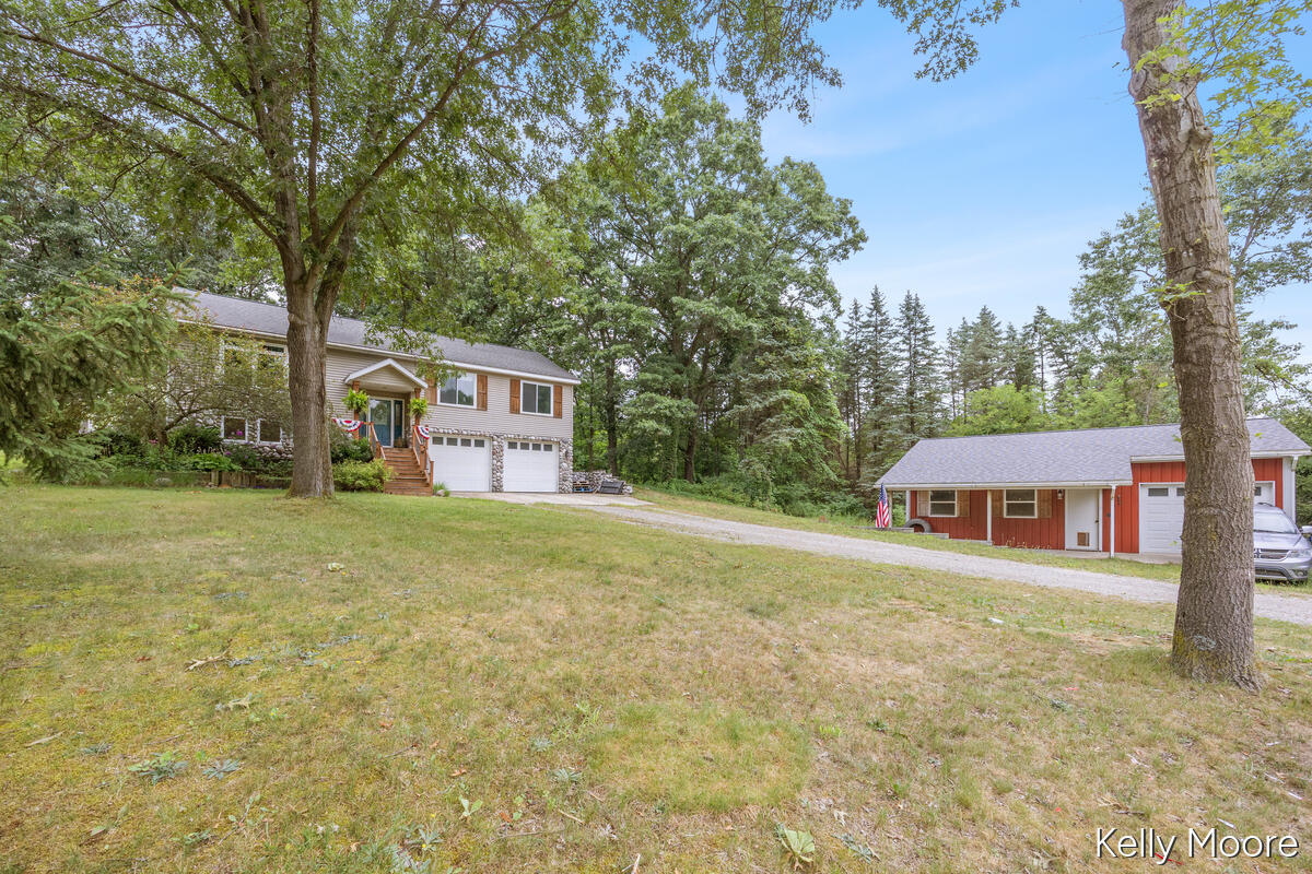 2nd image of 11856 Berridge Rd, Greenville, MI 48838 | MLS# 70548797