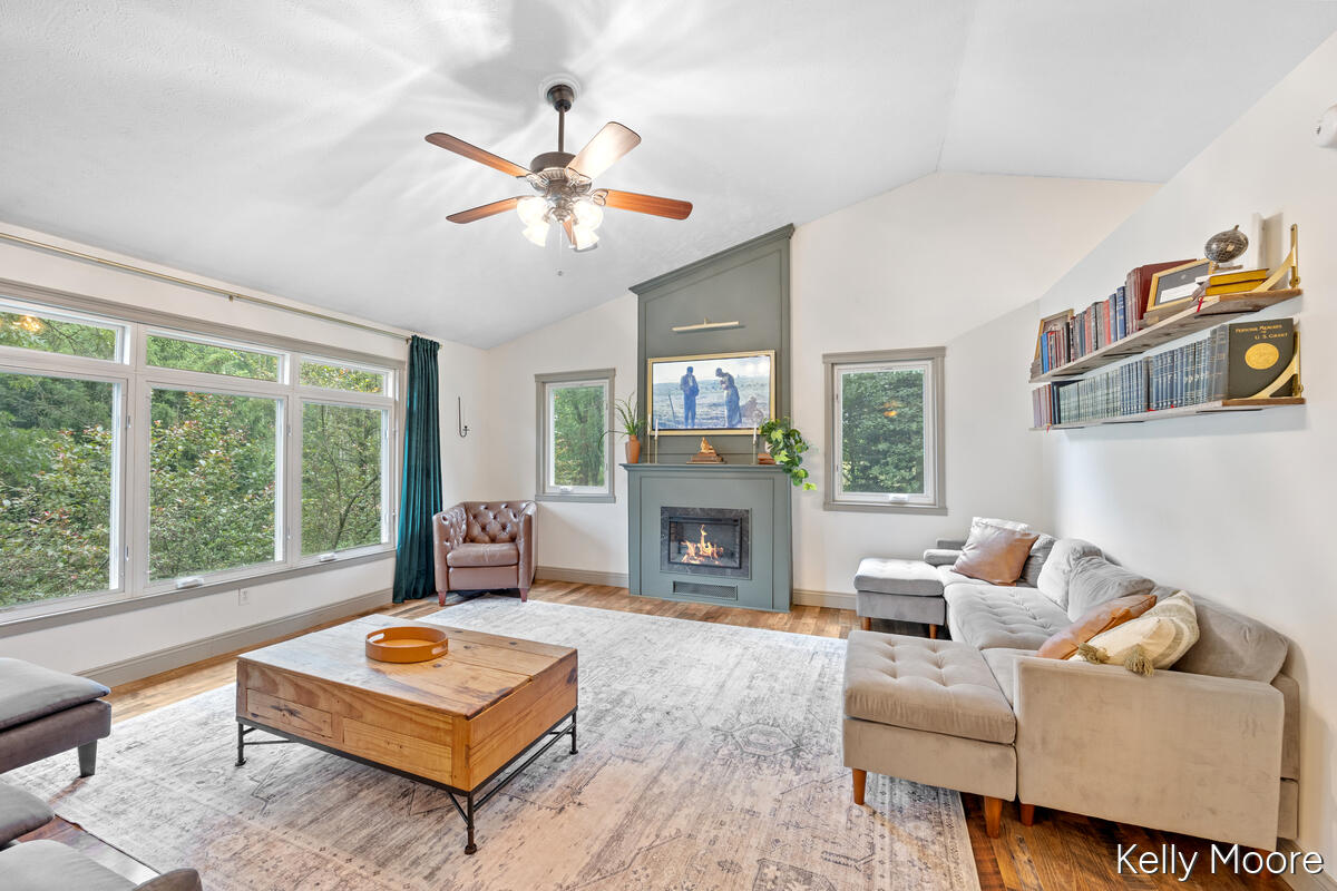 4th image of 11856 Berridge Rd, Greenville, MI 48838 | MLS# 70548797