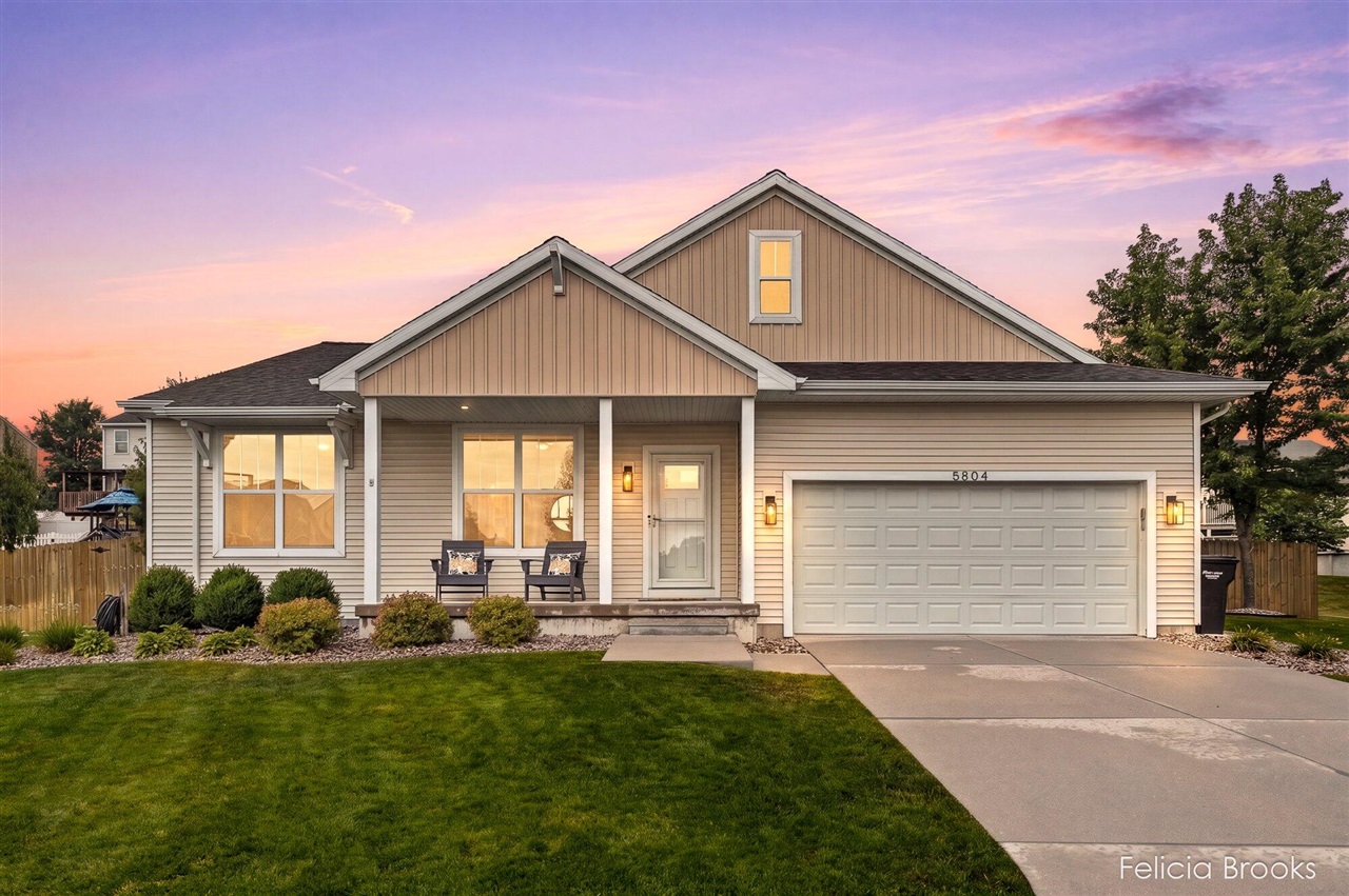 2nd image of 5804 Sage River Ct, Wyoming, MI 49418 | MLS# 70548805