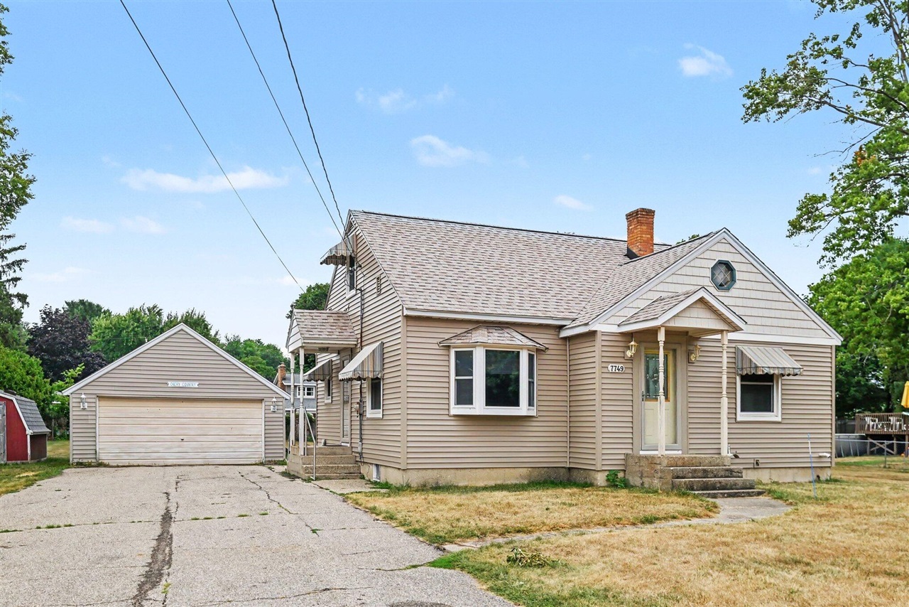 3rd image of 7749 Henry Ave, Jenison, MI 49428 | MLS# 70548807
