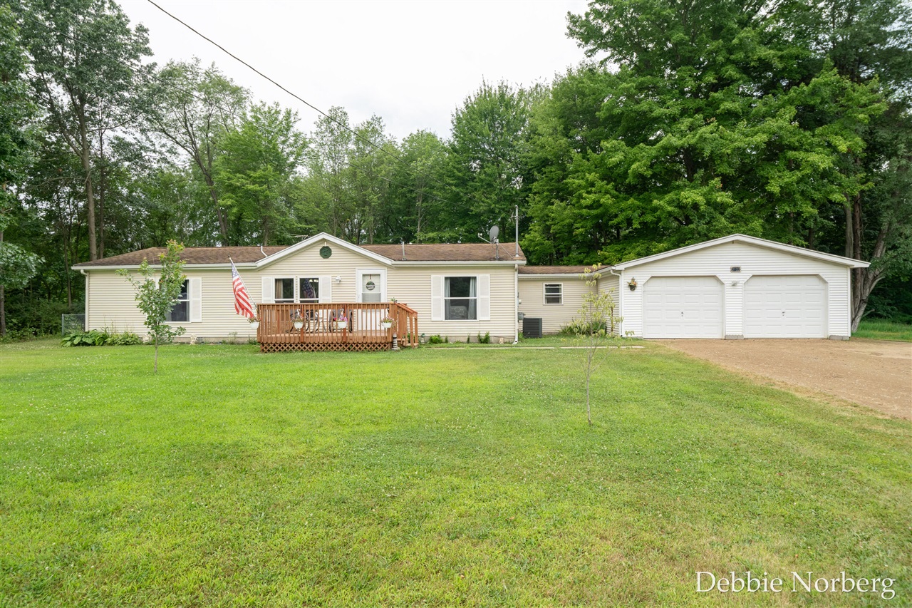 1st image of 2122 Maple Ln, Hastings, MI 49058 | MLS# 70548815