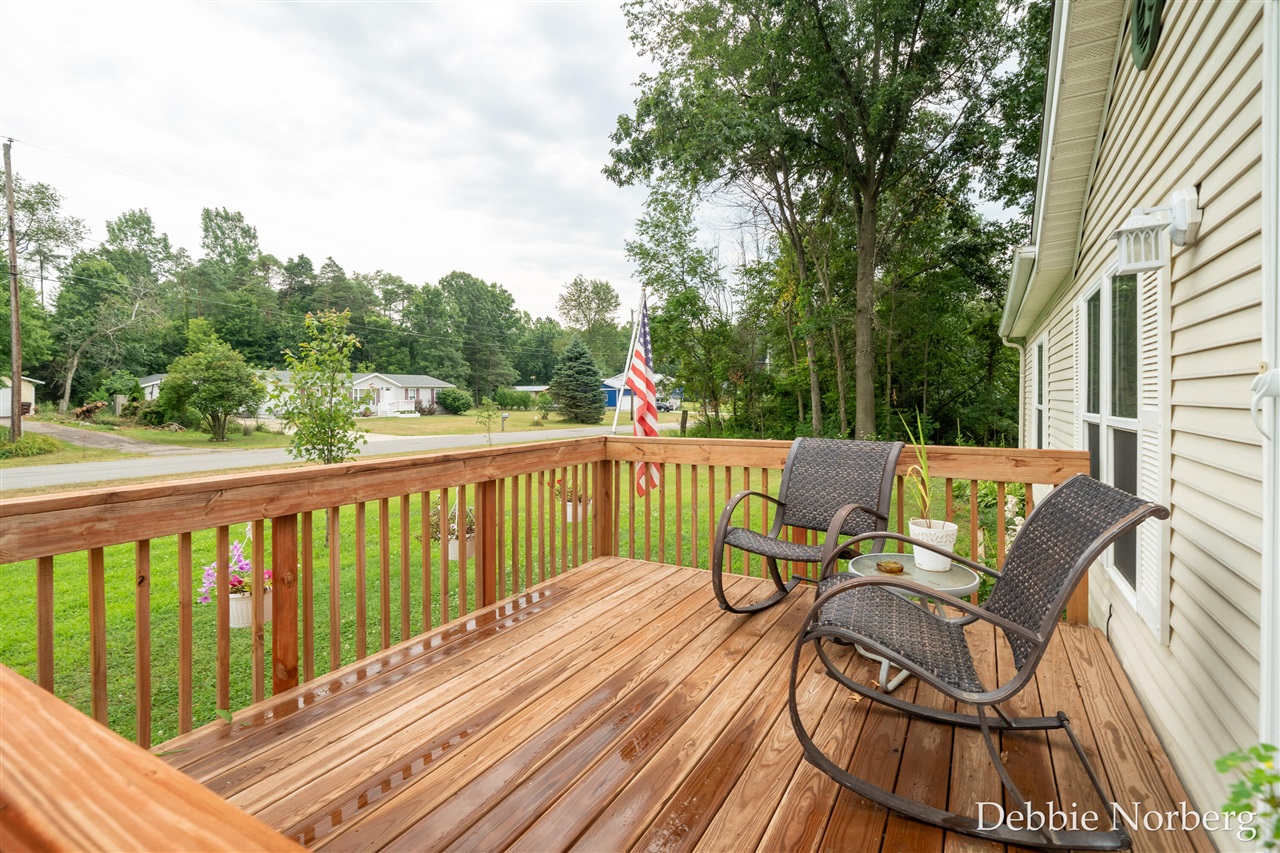 4th image of 2122 Maple Ln, Hastings, MI 49058 | MLS# 70548815