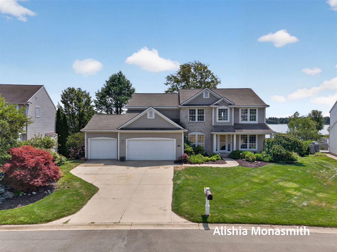 2nd image of 6900 Windflower Wy, Norton Shores, MI 49444 | MLS# 70548823