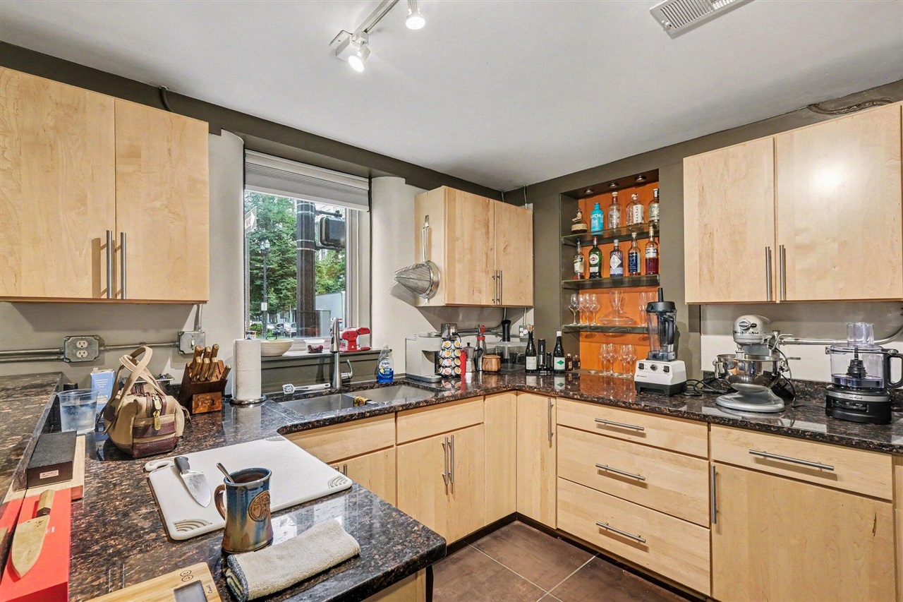 5th image of 65 Monroe Center St #100, Grand Rapids, MI 49503 | MLS# 70548847