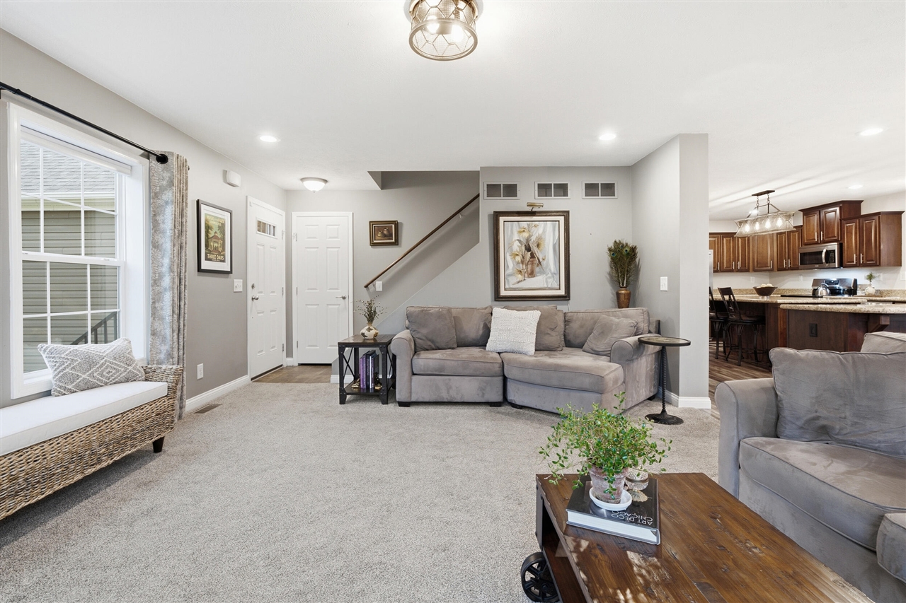 4th image of 403 Tulip Dr, Three Oaks, MI 49128 | MLS# 70548849