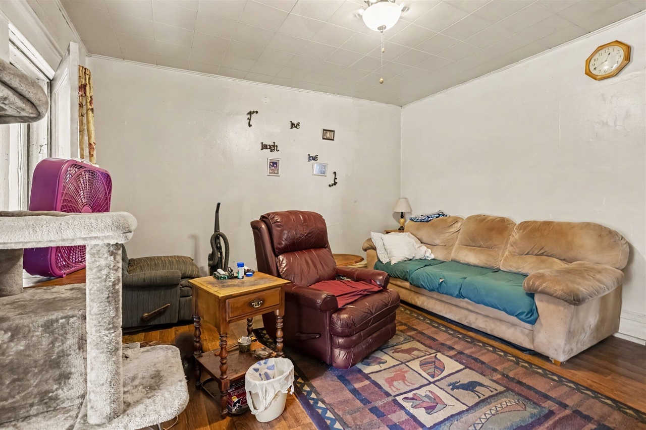 5th image of 302 N Van Buren St, Paw Paw, MI 49079 | MLS# 70548858