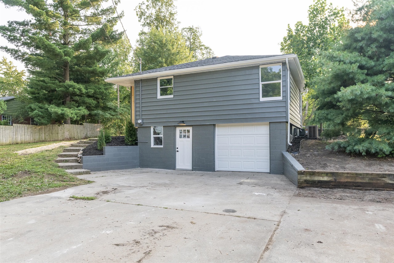 40th image of 512 Green St, Dowagiac, MI 49047 | MLS# 70548879