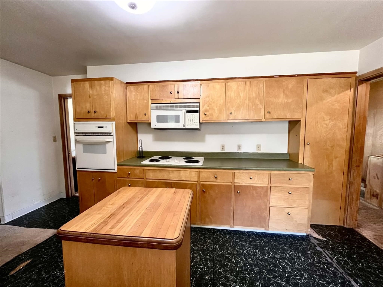 3rd image of 4848 Whitney St, Montague, MI 49437 | MLS# 70548880
