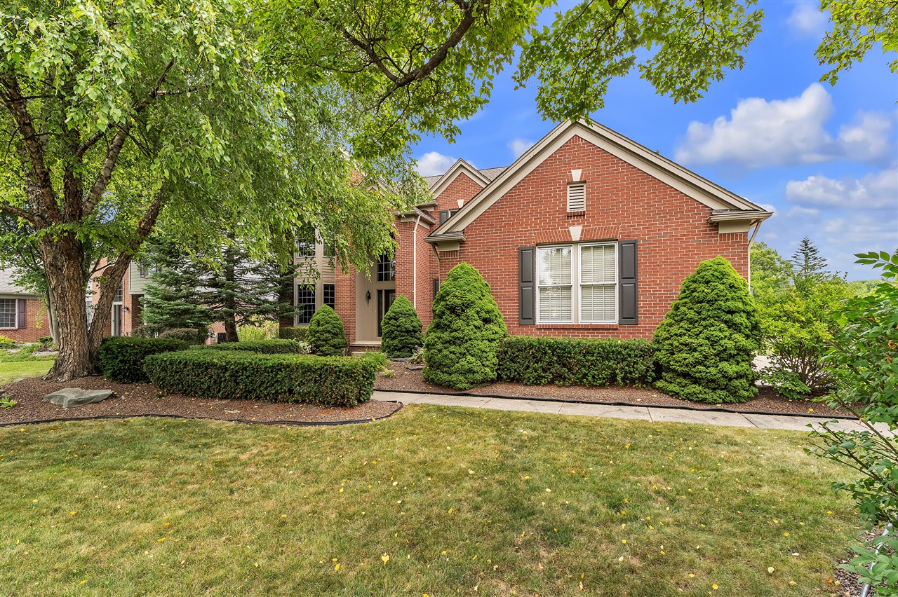 2nd image of 1669 Liberty St, Canton, MI 48188 | MLS# 70548885