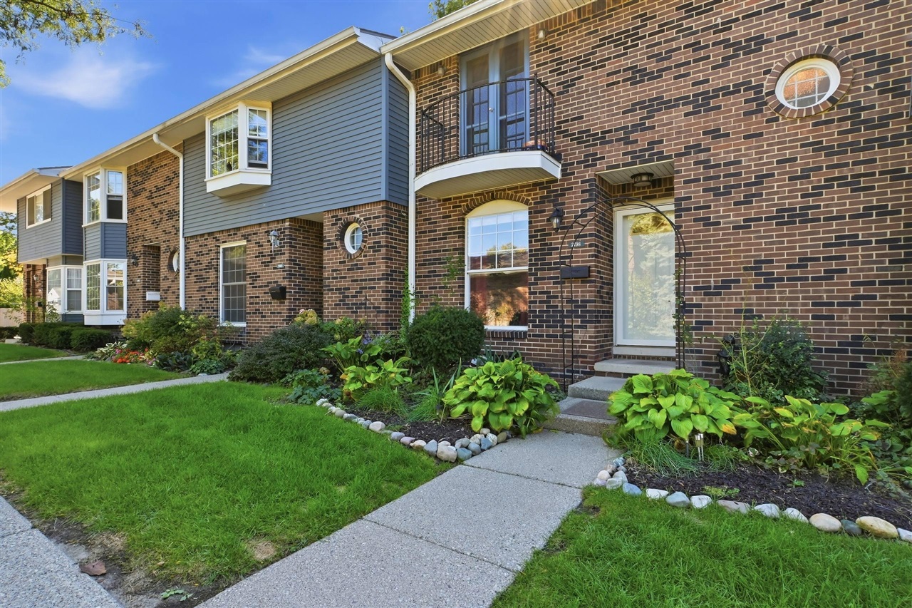 Photo 3 of Condo for sale at 2798 Page Ave, Ann Arbor, MI 48104 | MLS# 70548919 | Listing updated on 2026-10-08