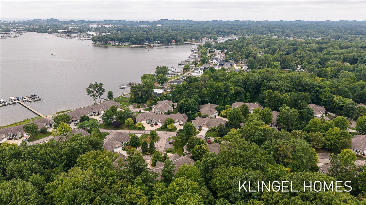 42nd image of 16260 Woodvale Blvd #34, Spring Lake, MI 49456 | MLS# 70548935