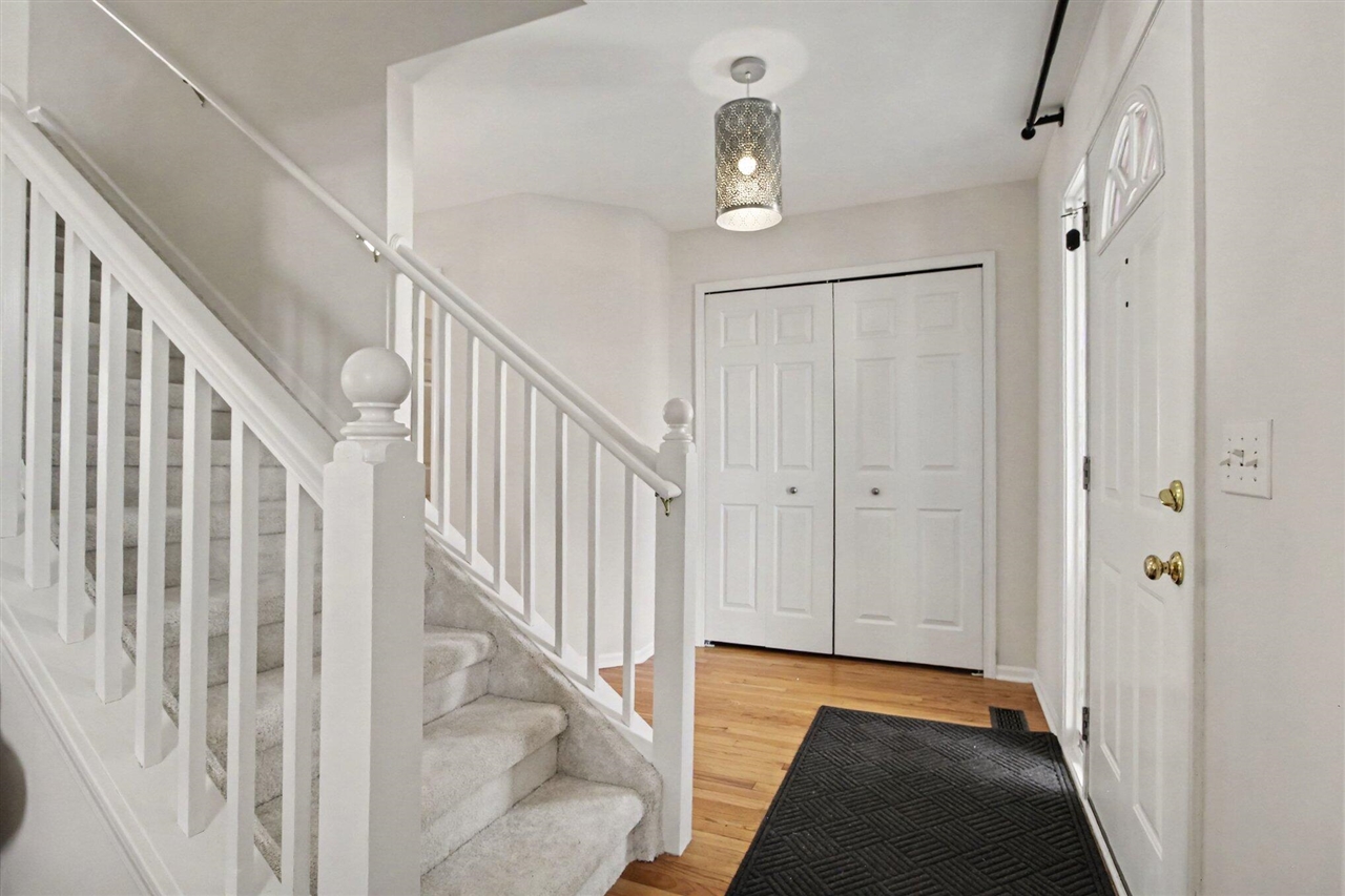 3rd image of 2225 Green Valley Ct, Ann Arbor, MI 48103 | MLS# 70548941