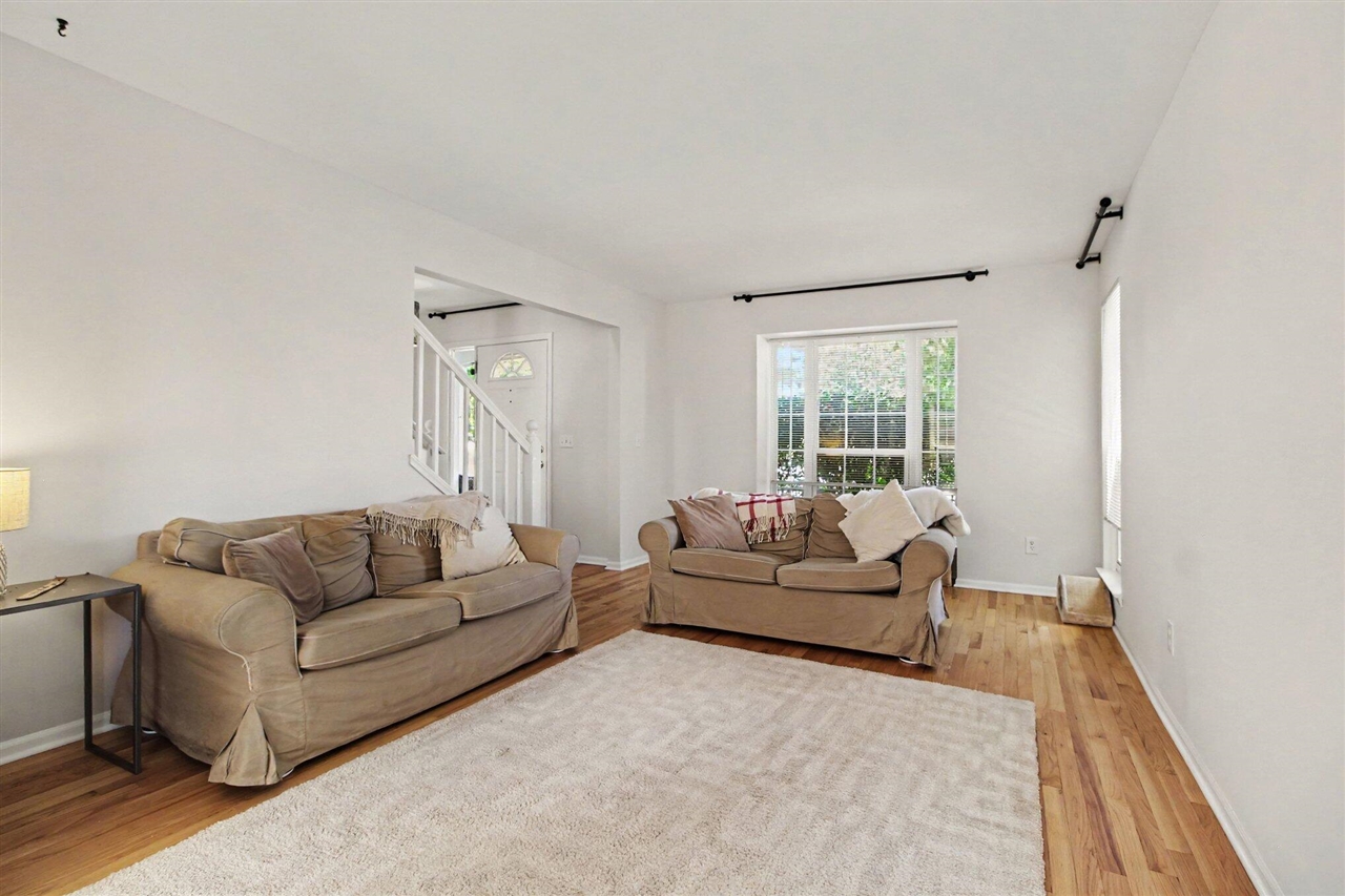 5th image of 2225 Green Valley Ct, Ann Arbor, MI 48103 | MLS# 70548941
