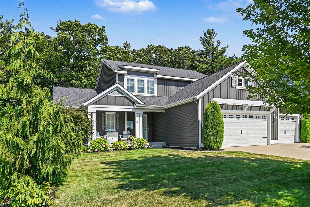 Photo 2 of Single family home for sale at 16964 Arbor Way Dr, Nunica, MI 49448 | MLS# 70548944 | Listing updated on 2026-09-18