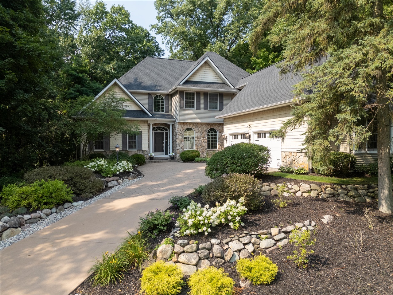 1st image of 2980 Kellison Dr, Kalamazoo, MI 49009 | MLS# 70548956