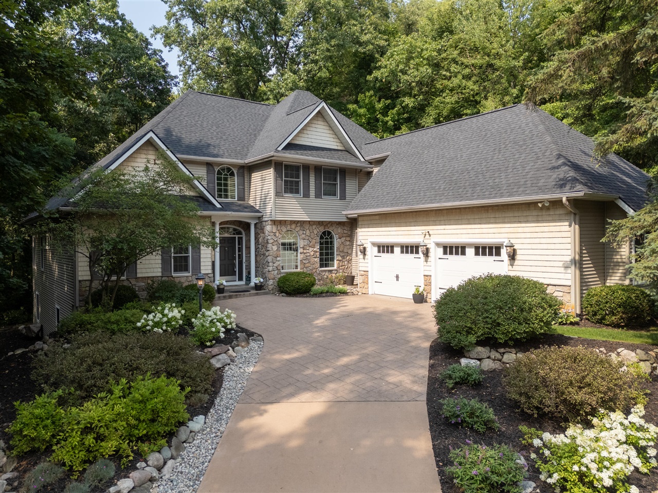 4th image of 2980 Kellison Dr, Kalamazoo, MI 49009 | MLS# 70548956