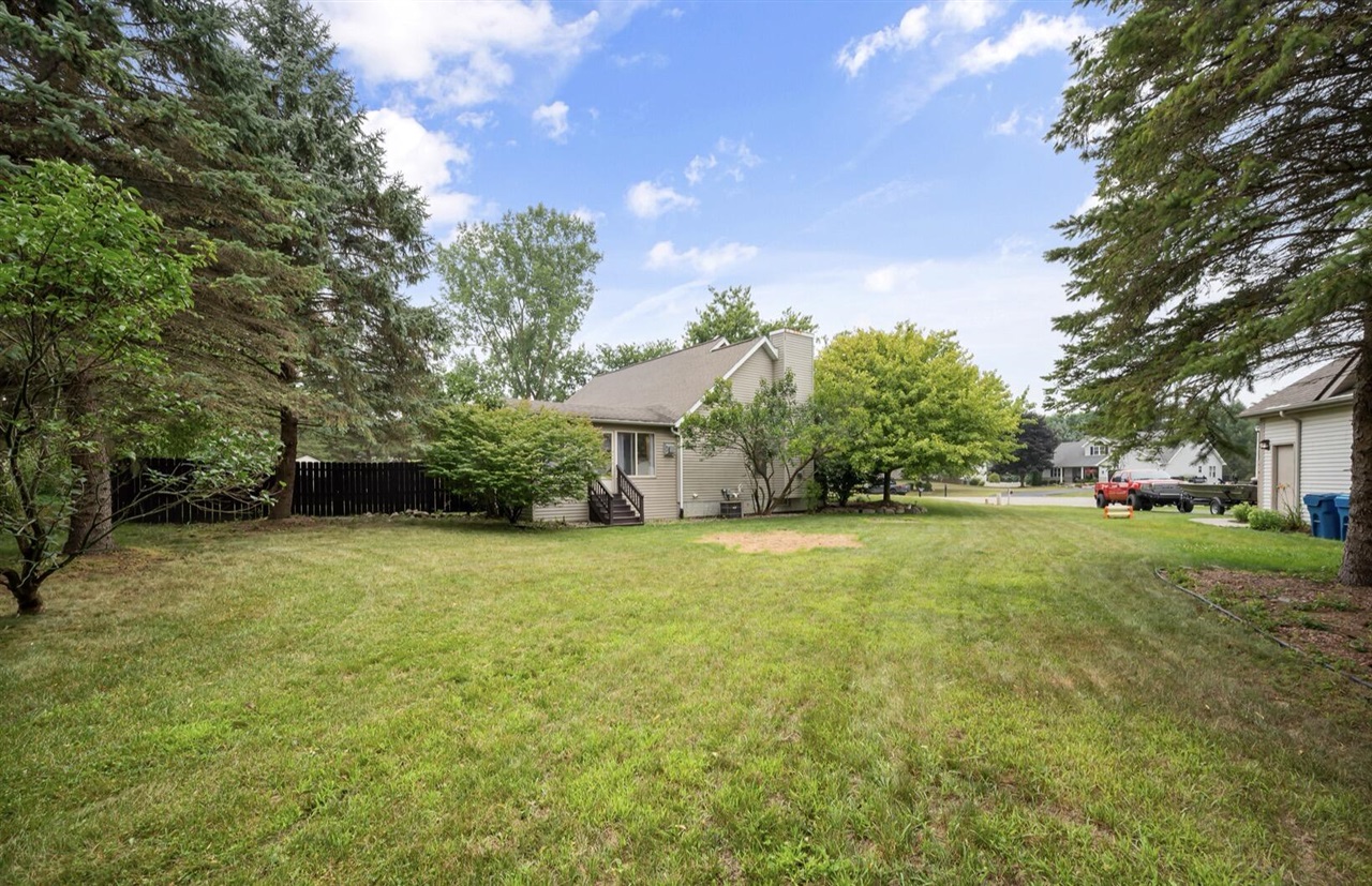 32nd image of 6401 Woodbrook Ct, Linden, MI 48451 | MLS# 70548968