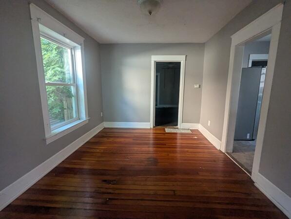 3rd image of 223 Woodlawn Ave, Lansing, MI 48910 | MLS# 70548973