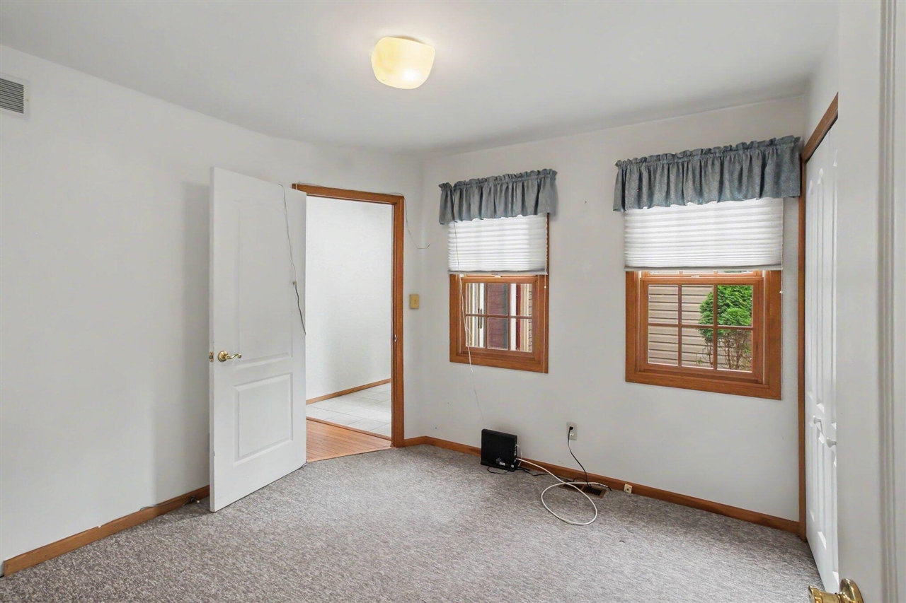 4th image of 1457 Indian Trl, Milford, MI 48380 | MLS# 70548979