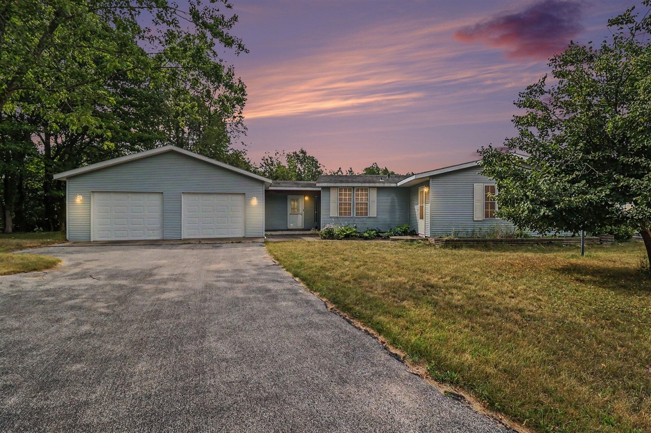 1st image of 6809 W Deer Rd, Mears, MI 49436 | MLS# 70548992