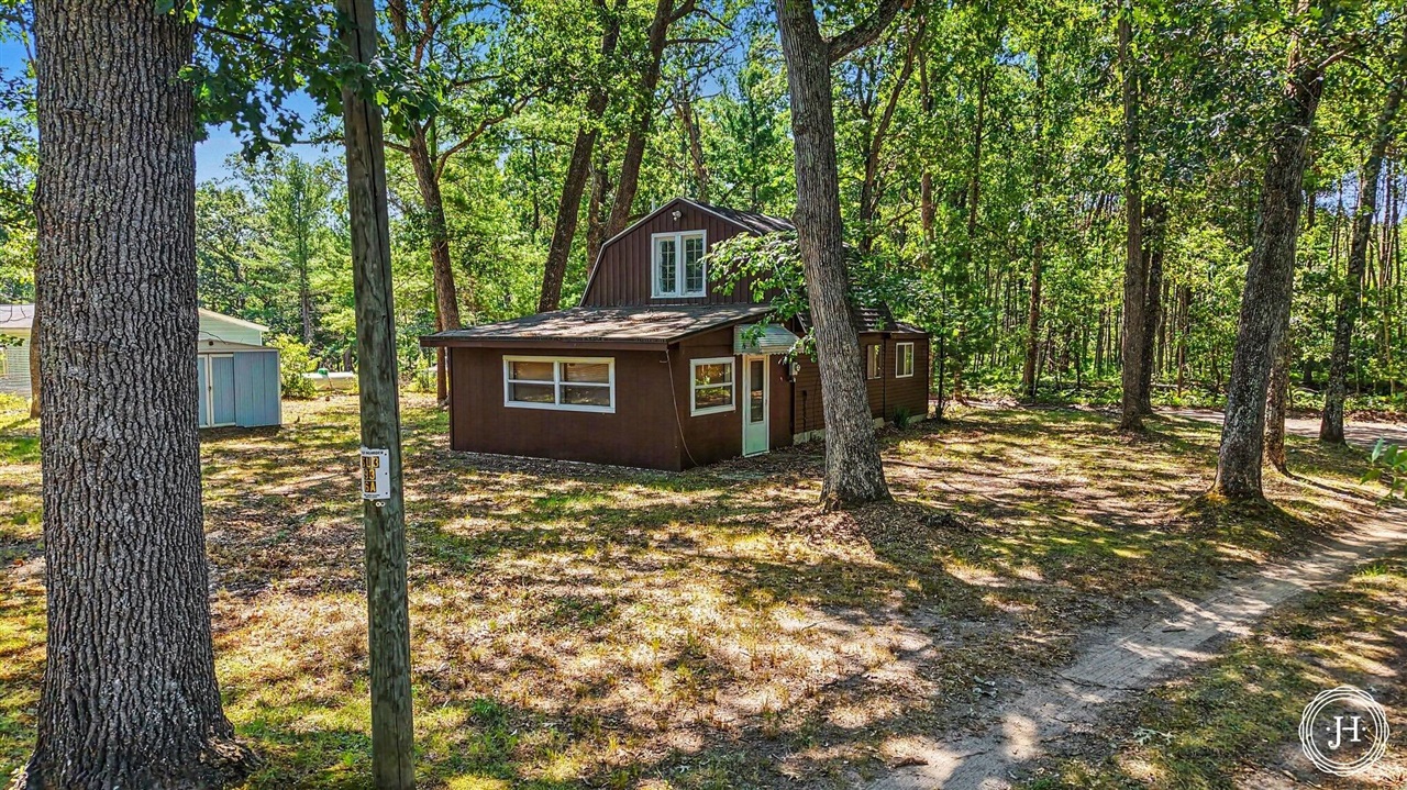 4th image of 8260 W Horizon Dr, Baldwin, MI 49304 | MLS# 70549000