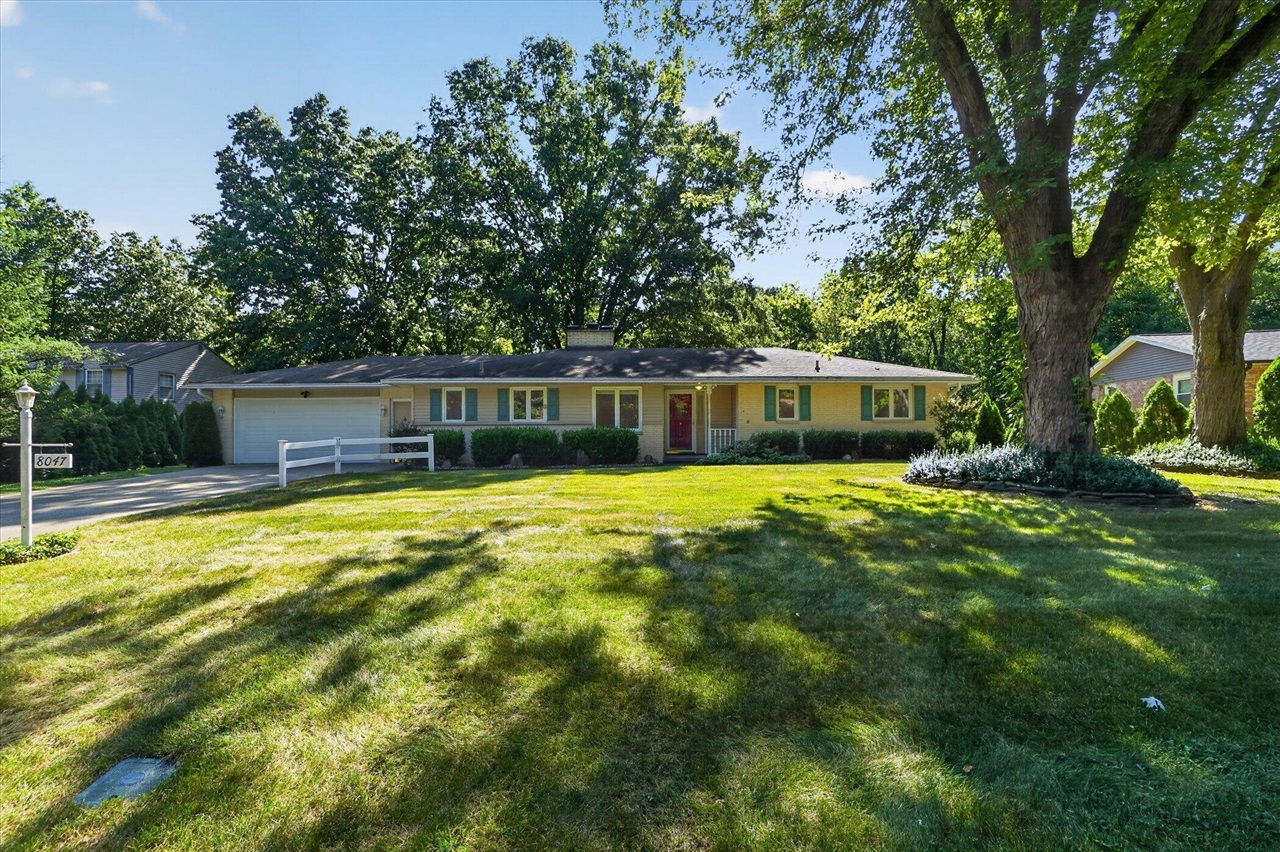3rd image of 8047 Oak Hill Dr, Kalamazoo, MI 49009 | MLS# 70549015