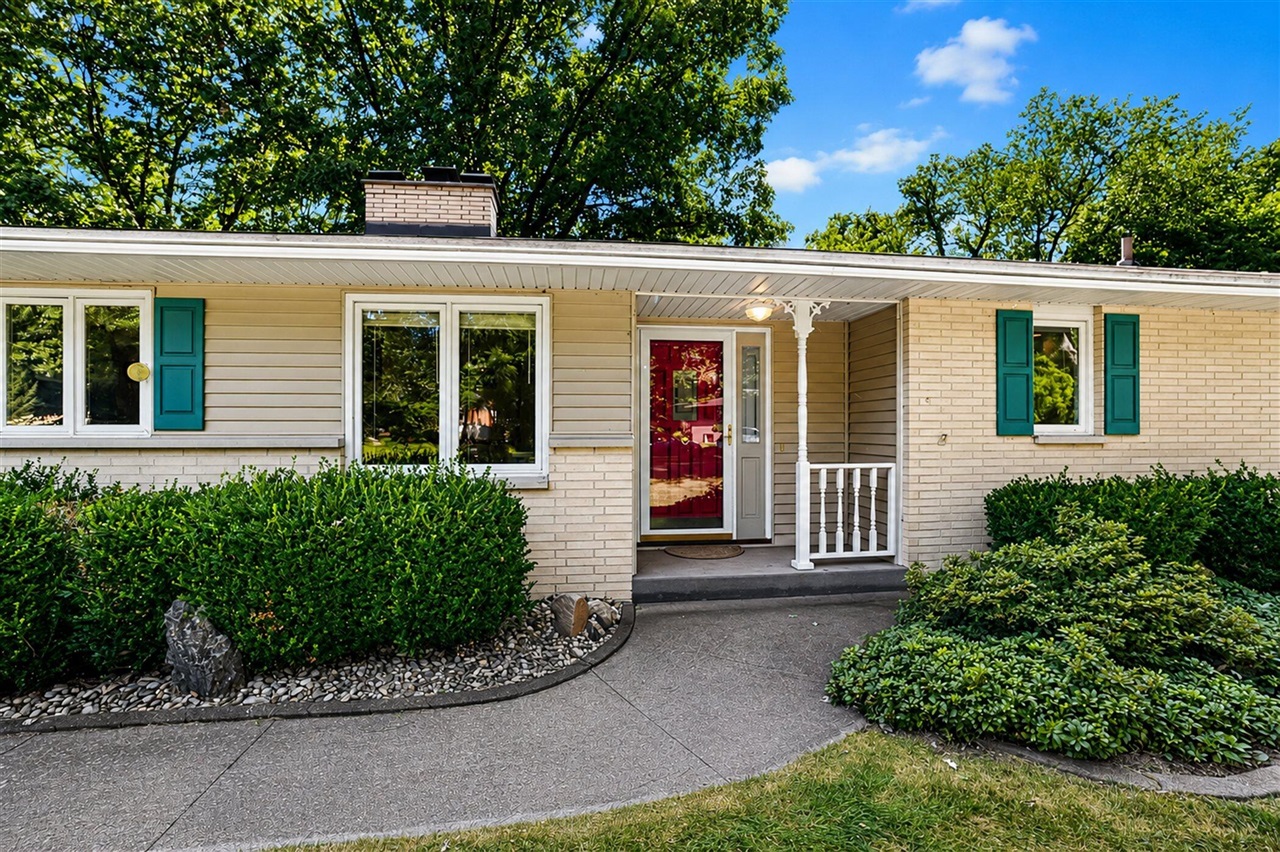 4th image of 8047 Oak Hill Dr, Kalamazoo, MI 49009 | MLS# 70549015