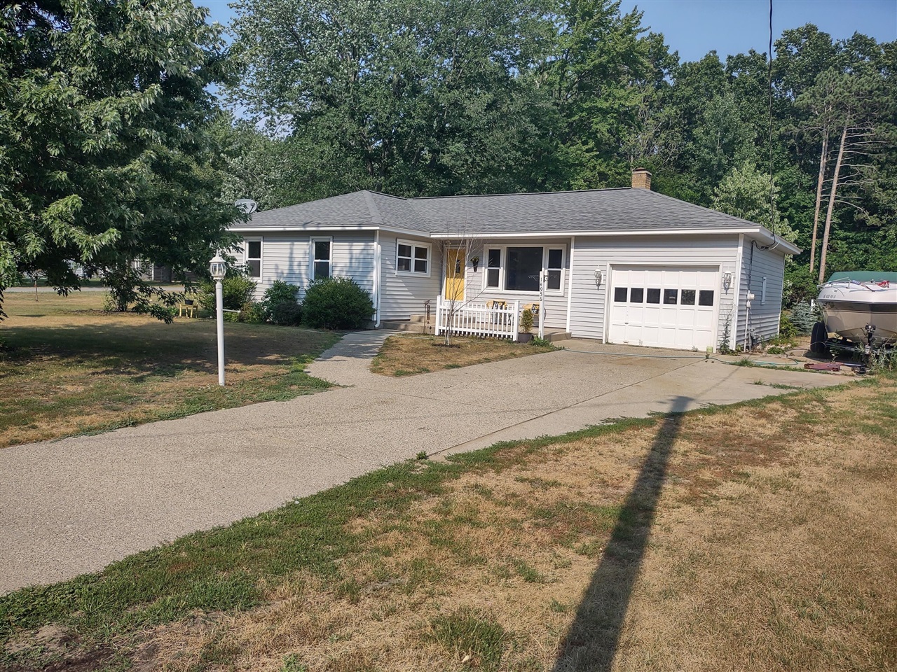 1st image of 14956 160th Ave, Grand Haven, MI 49417 | MLS# 70549052