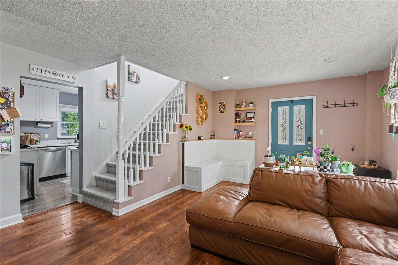 Photo 4 of Single family home for sale at 1357 Cornell Rd, Muskegon, MI 49441 | MLS# 70549063 | Listing updated on 2026-09-16